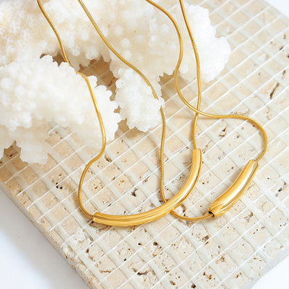 Aurea Curve Necklace