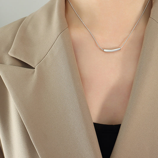 Aurea Curve Necklace