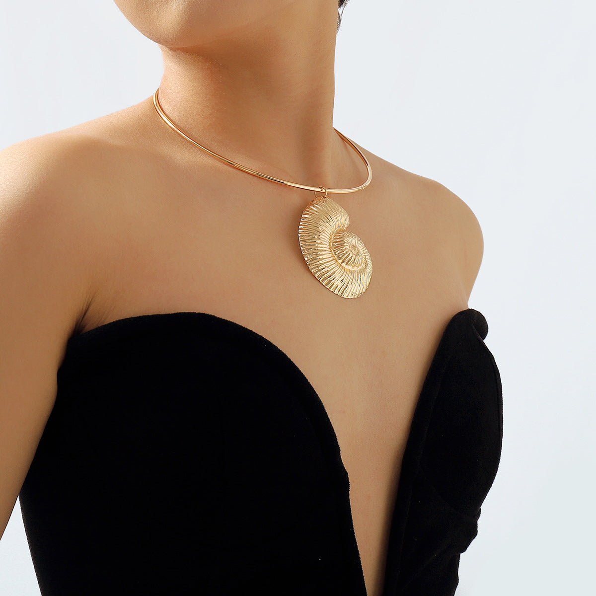 Aurelia Geo Pendant Necklace