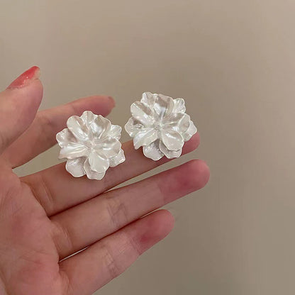 Blanc Camellia Bloom Earrings